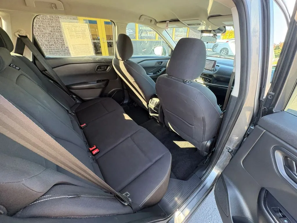 Nissan Rogue photo 12