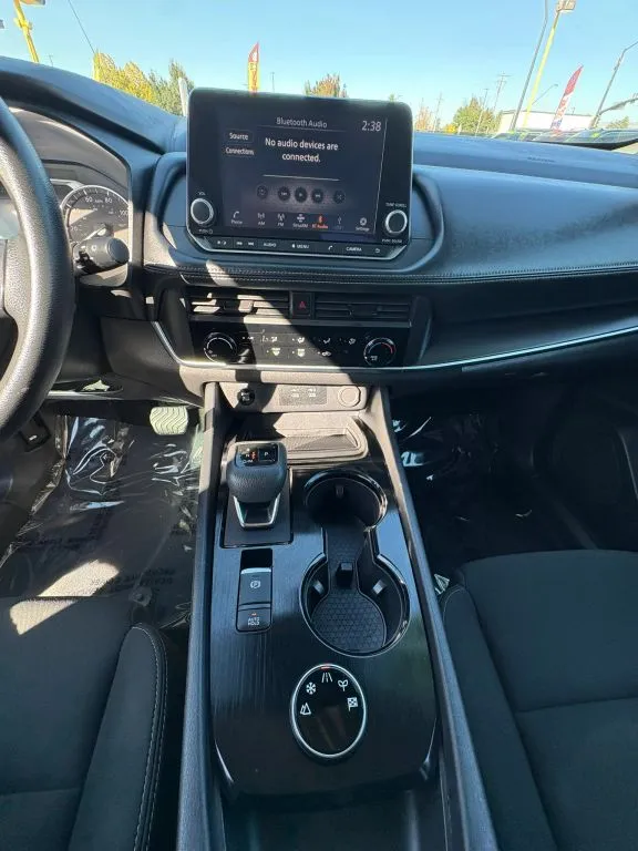 Nissan Rogue photo 17