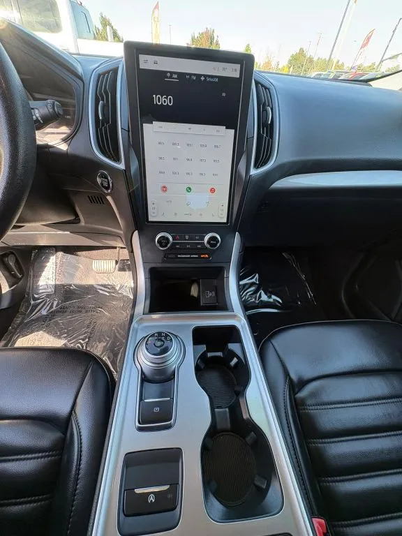 Ford Edge photo 17