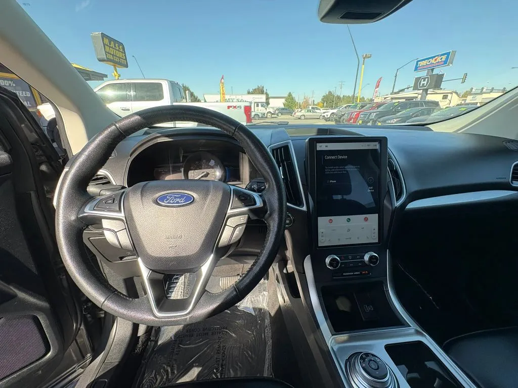 Ford Edge photo 13