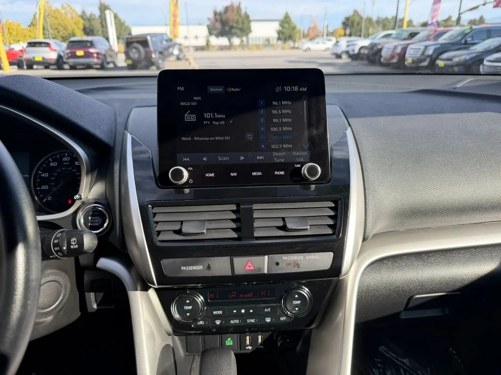 Mitsubishi Eclipse Cross photo 13