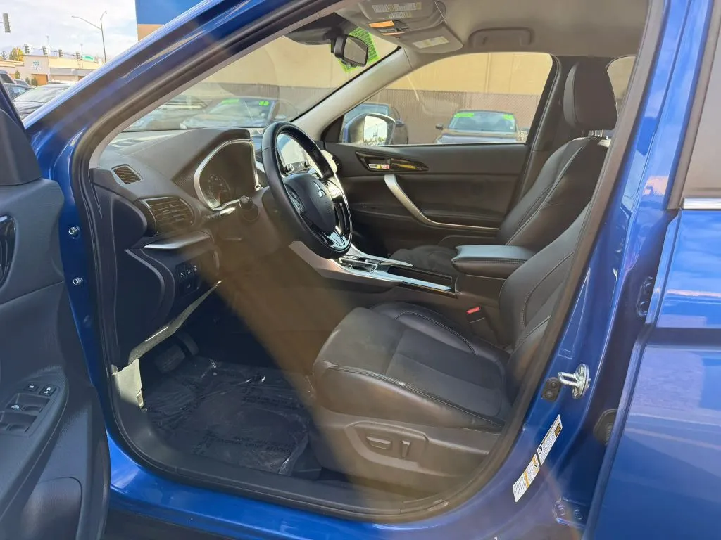 Mitsubishi Eclipse Cross photo 12