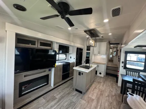 More photos of 2026 Jayco EAGLE 321RSTS at Cenla RV Center - Monroe, LA