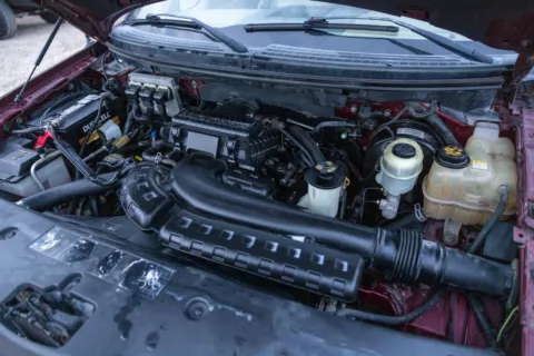 More photos of 2004 Ford F-150 Lariat at Huntsman Wholesale LLC, ID