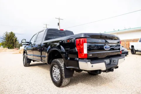 More photos of 2018 Ford F-250 Super Duty Lariat at Huntsman Wholesale LLC, ID