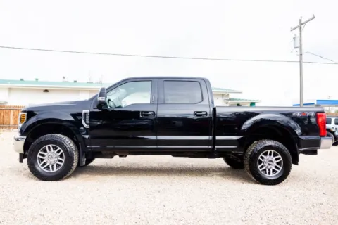 More photos of 2018 Ford F-250 Super Duty Lariat at Huntsman Wholesale LLC, ID
