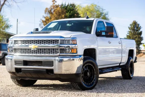 White 2019 Chevrolet Silverado 2500HD LT for sale in Melba, ID