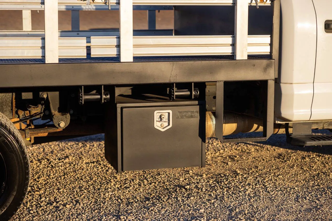 2021 Ford F-550 Super Duty Chassis Cab - Photo 17