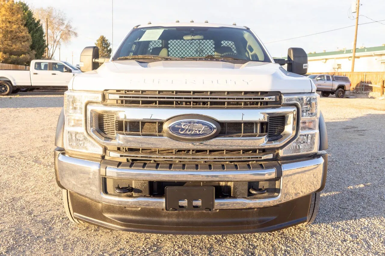 2021 Ford F-550 Super Duty Chassis Cab - Photo 19