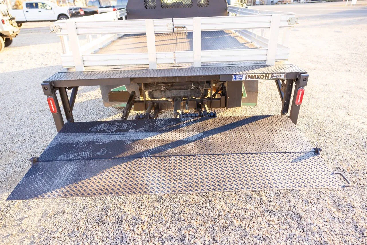 2021 Ford F-550 Super Duty Chassis Cab - Photo 12