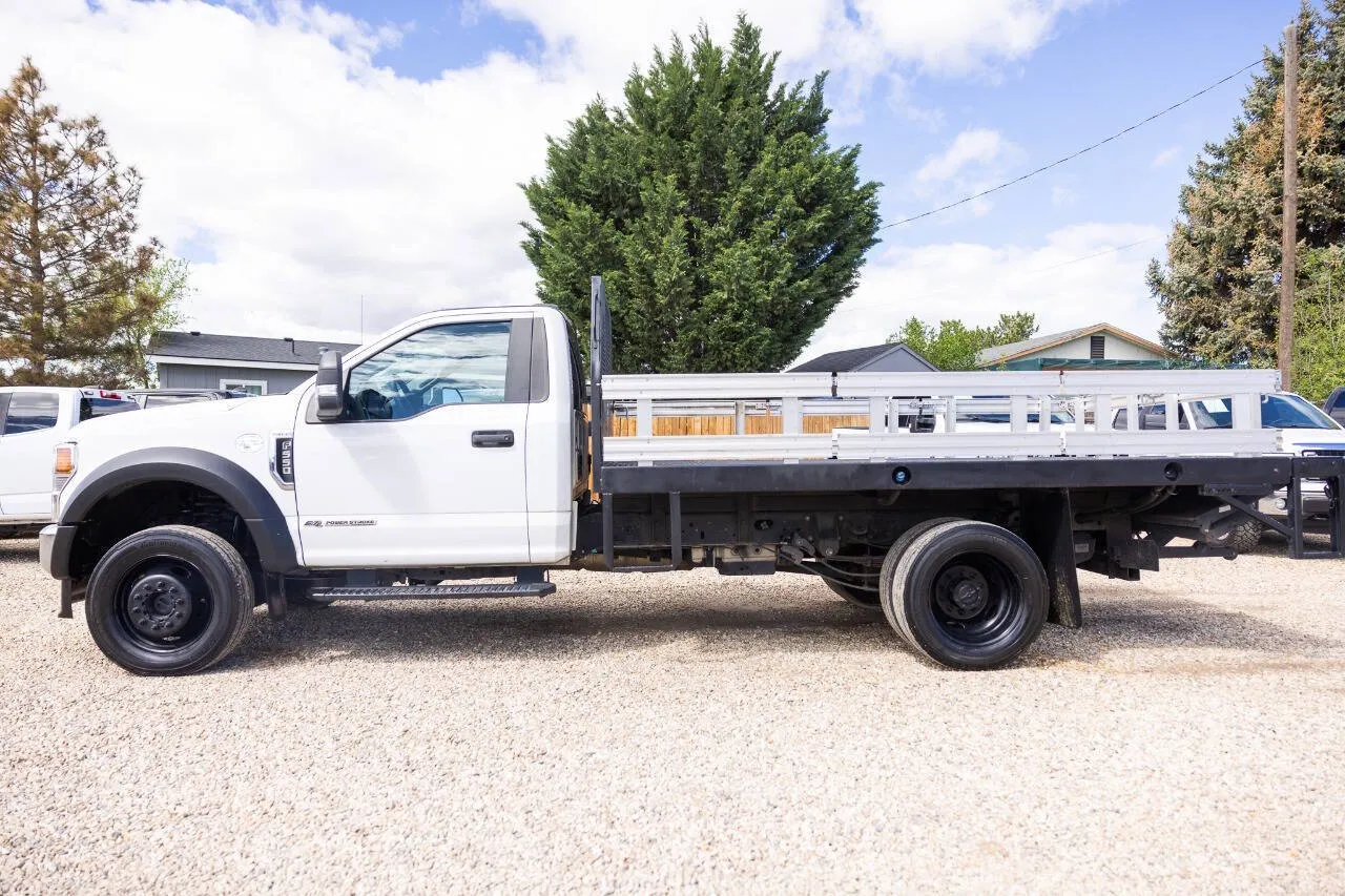 2021 Ford F-550 Super Duty Chassis Cab - Photo 18