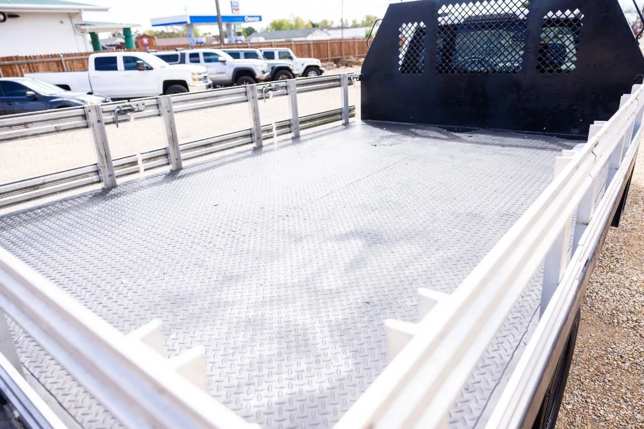 2021 Ford F-550 Super Duty Chassis Cab - Photo 23