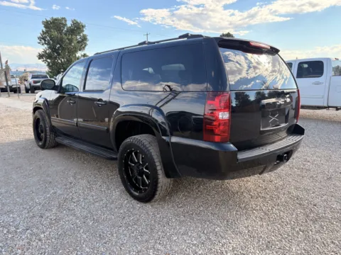 More photos of 2007 Chevrolet Suburban at Huntsman Wholesale LLC, ID
