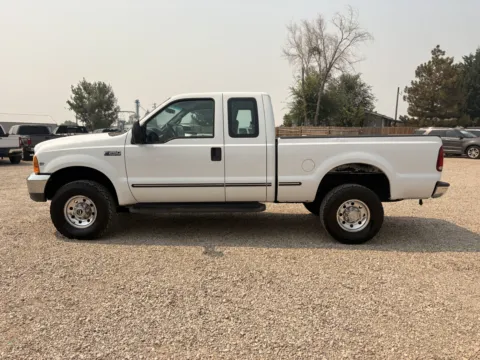 More photos of 1999 Ford F-250 Super Duty XLT at Huntsman Wholesale LLC, ID