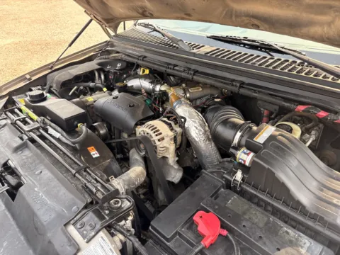 More photos of 2002 Ford F-250 Super Duty XLT at Huntsman Wholesale LLC, ID