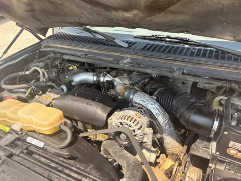 More photos of 2001 Ford F-350 Super Duty Lariat at Huntsman Wholesale LLC, ID