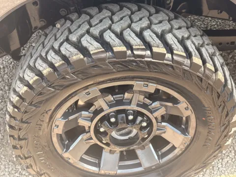 More photos of 2023 Ford F-250 Super Duty Lariat at Huntsman Wholesale LLC, ID
