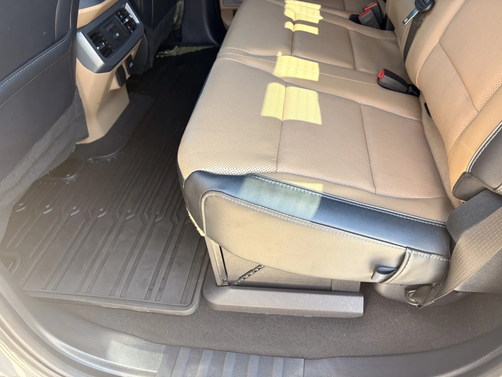2024 Ford F-350 Super Duty Lariat - Photo 29