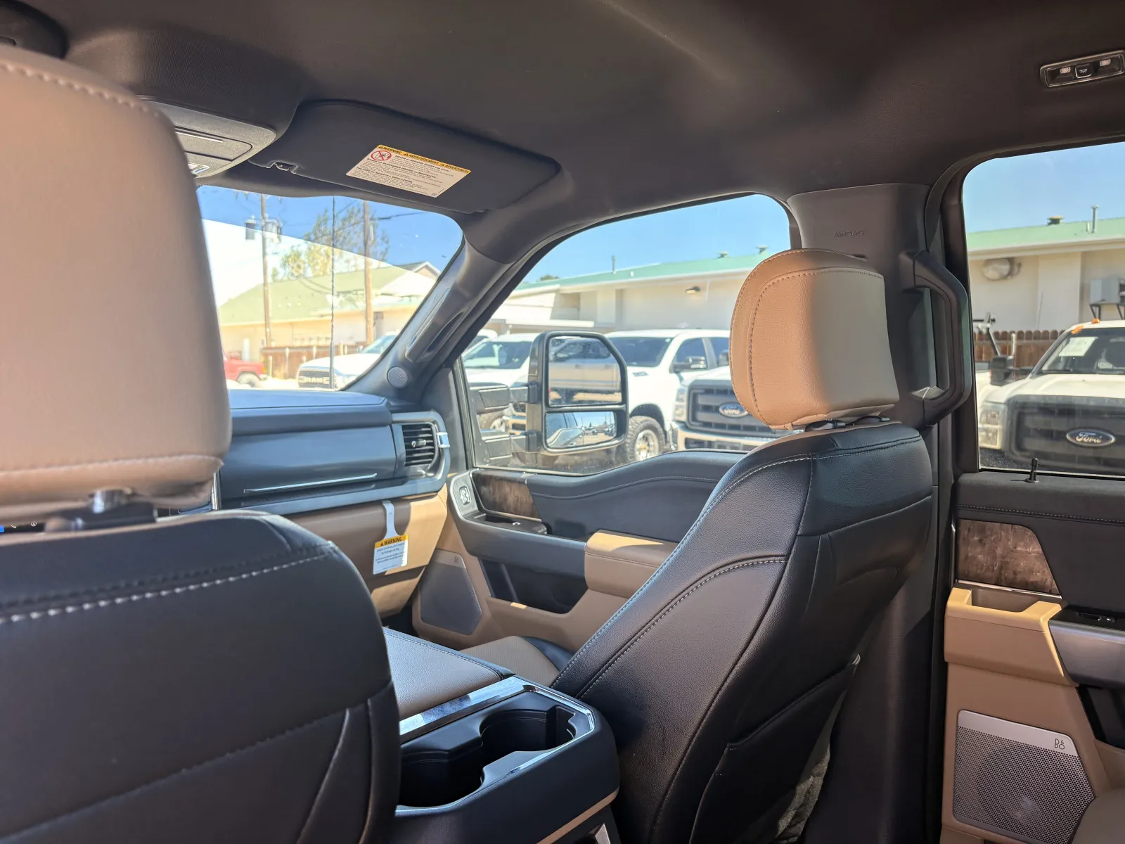 2024 Ford F-350 Super Duty Lariat - Photo 32