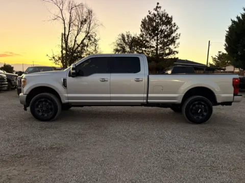 Photos of 2017 Ford F-350 Super Duty Platinum for sale in Melba, ID at Huntsman Wholesale LLC