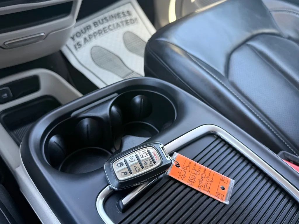 2023 Chrysler Pacifica Touring L - Photo 36
