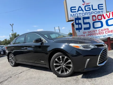 More photos of 2017 TOYOTA AVALON HYBRID at Northwest Indiana Auto Outlet, IN