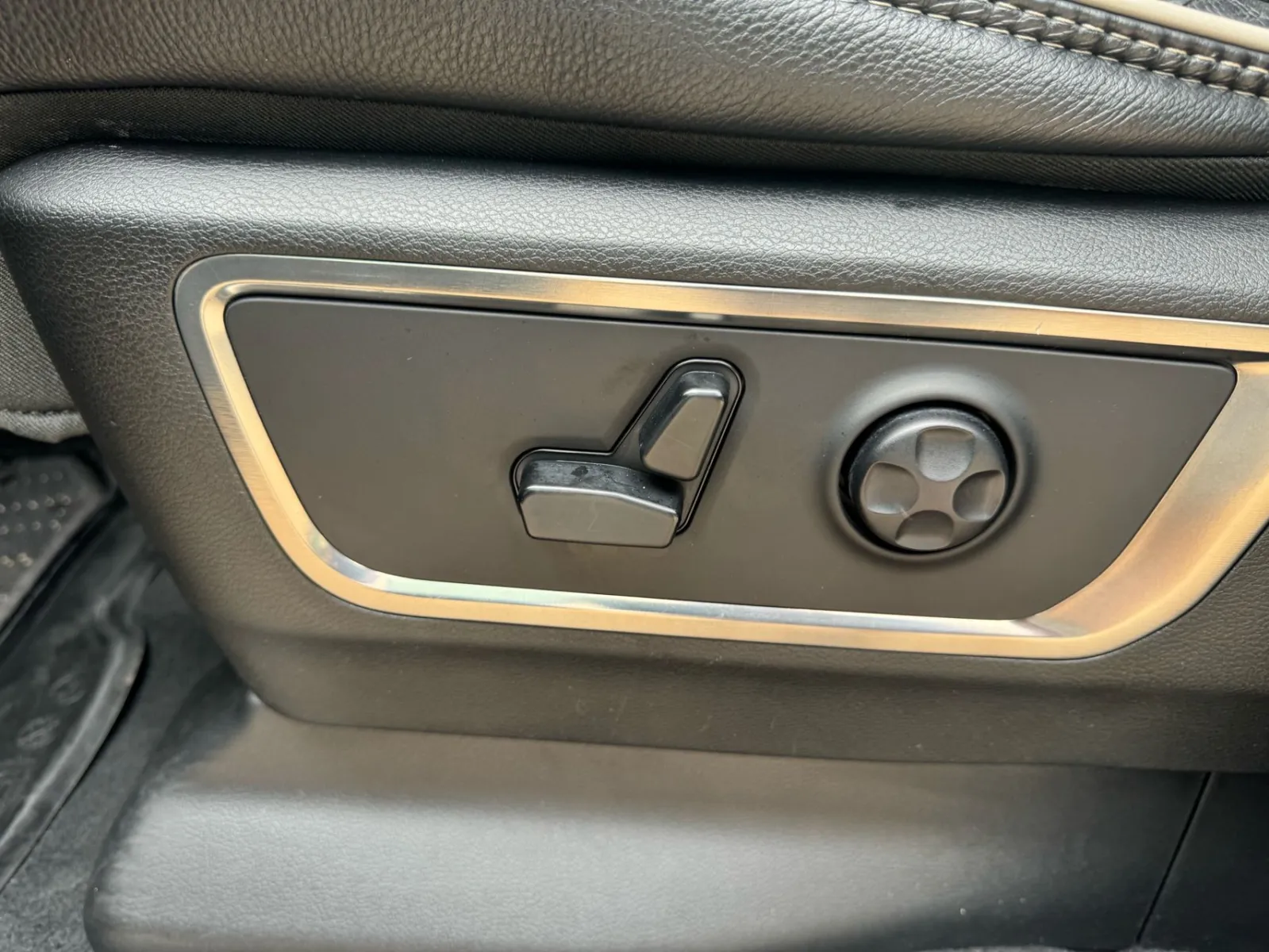 2019 RAM Ram 1500 Pickup Limited - Photo 16