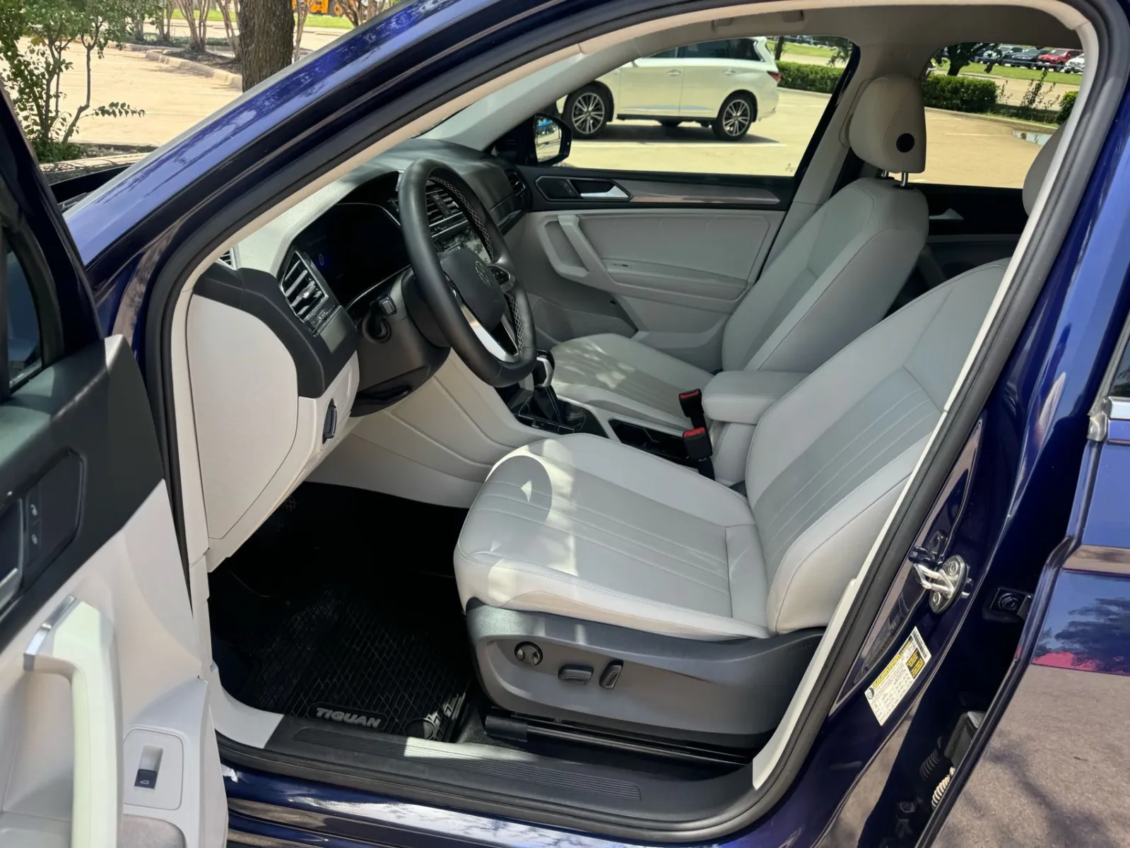2022 Volkswagen Tiguan SE - Photo 15