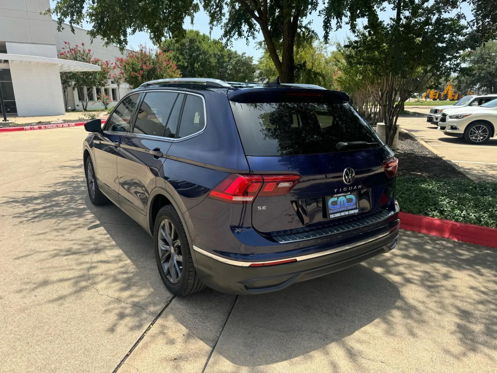 2022 Volkswagen Tiguan SE - Photo 8