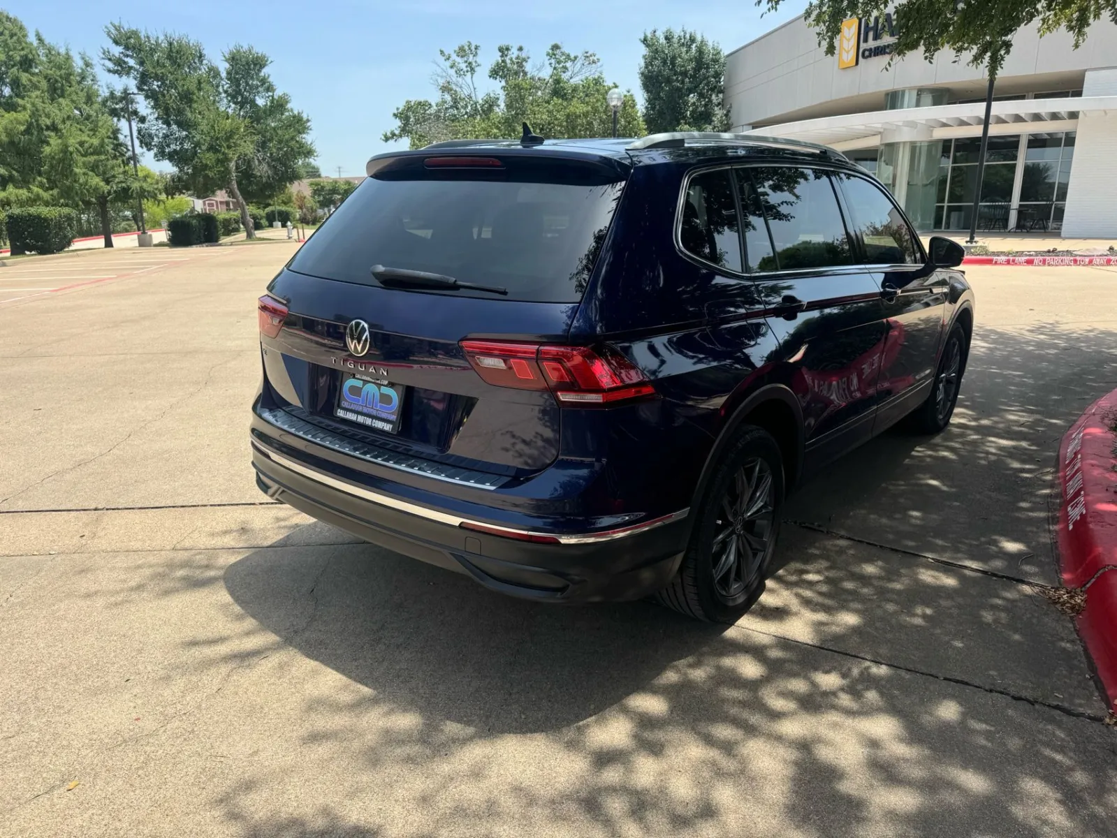 2022 Volkswagen Tiguan SE - Photo 6
