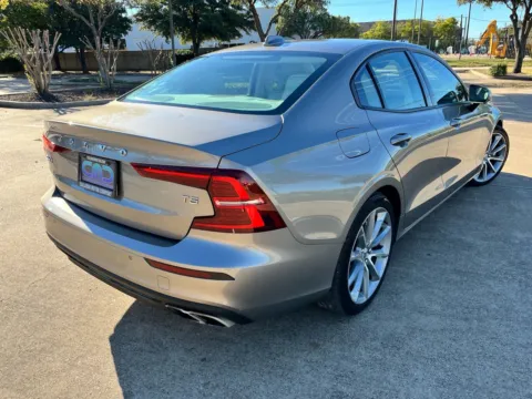 More photos of 2020 VOLVO S60 T5 MOMENTUM at Callahan Motor Company, TX