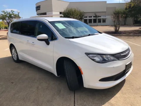 More photos of 2021 CHRYSLER VOYAGER LX at Callahan Motor Company, TX