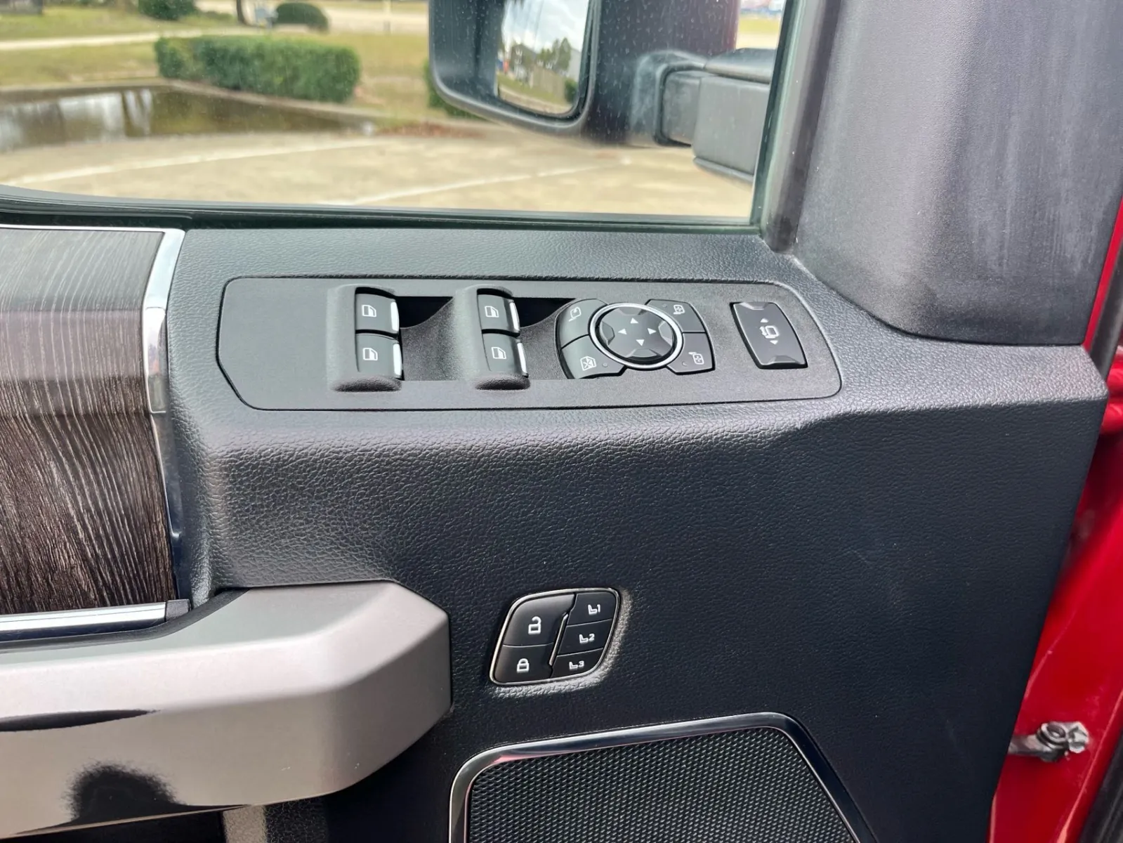 2021 Ford F-350 Super Duty Lariat - Photo 12