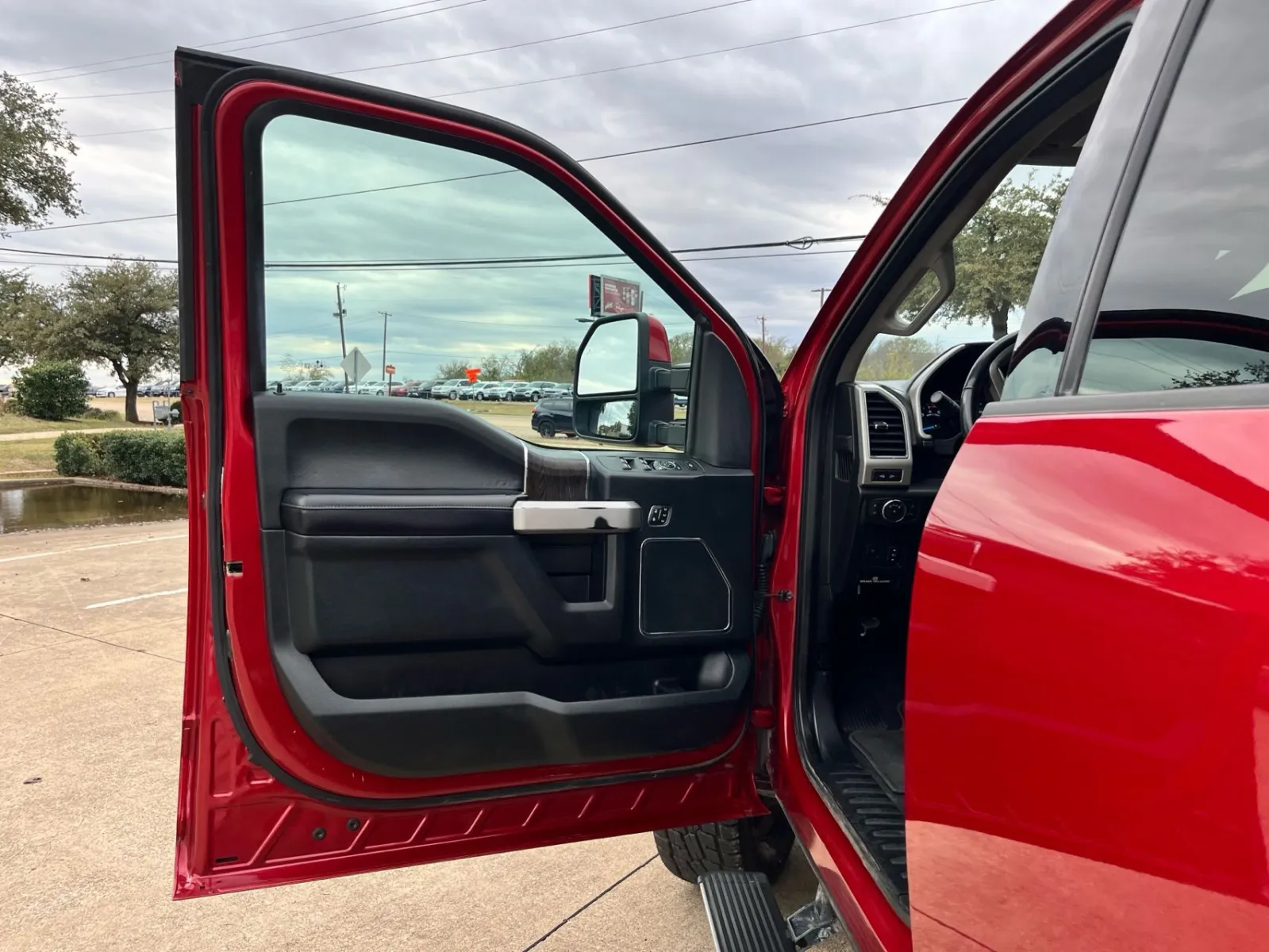 2021 Ford F-350 Super Duty Lariat - Photo 11