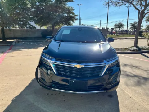 Photos of 2022 CHEVROLET EQUINOX LT for sale in Fort Worth, TX at Callahan Motor Company