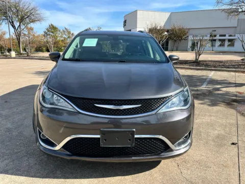 Photos of 2018 CHRYSLER PACIFICA TOURING L for sale in Fort Worth, TX at Callahan Motor Company