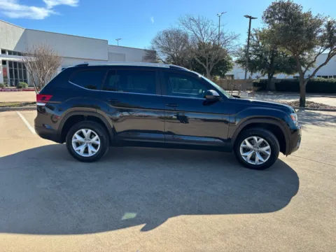 More photos of 2018 VOLKSWAGEN ATLAS V6 LAUNCH EDITION at Callahan Motor Company, TX