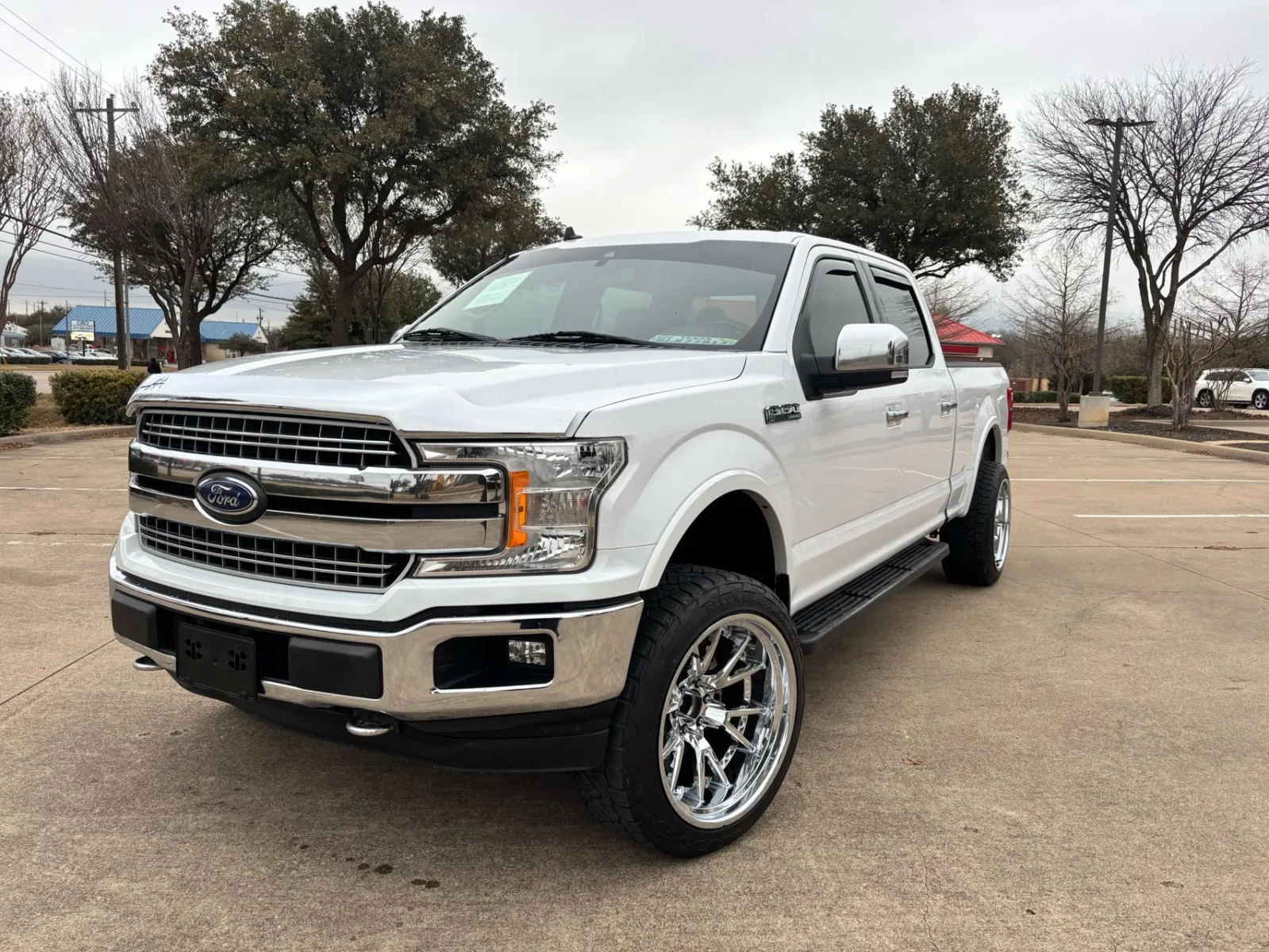 White 2019 FORD F-150 LARIAT for sale in Fort Worth, TX