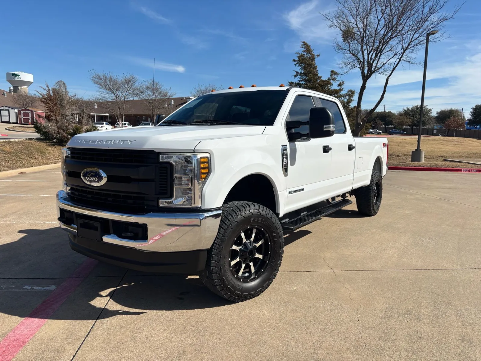 White 2018 FORD F-350 SUPER DUT XL for sale in Fort Worth, TX