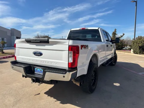 More photos of 2018 FORD F-350 SUPER DUT XL at Callahan Motor Company, TX