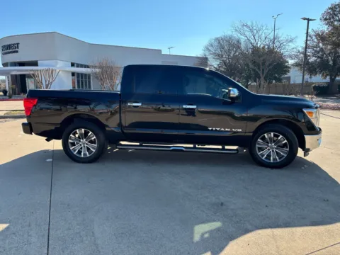 More photos of 2018 NISSAN TITAN SL at Callahan Motor Company, TX