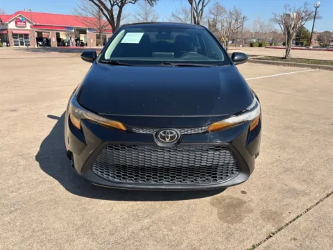 Photos of 2020 TOYOTA COROLLA LE for sale in Fort Worth, TX at Callahan Motor Company