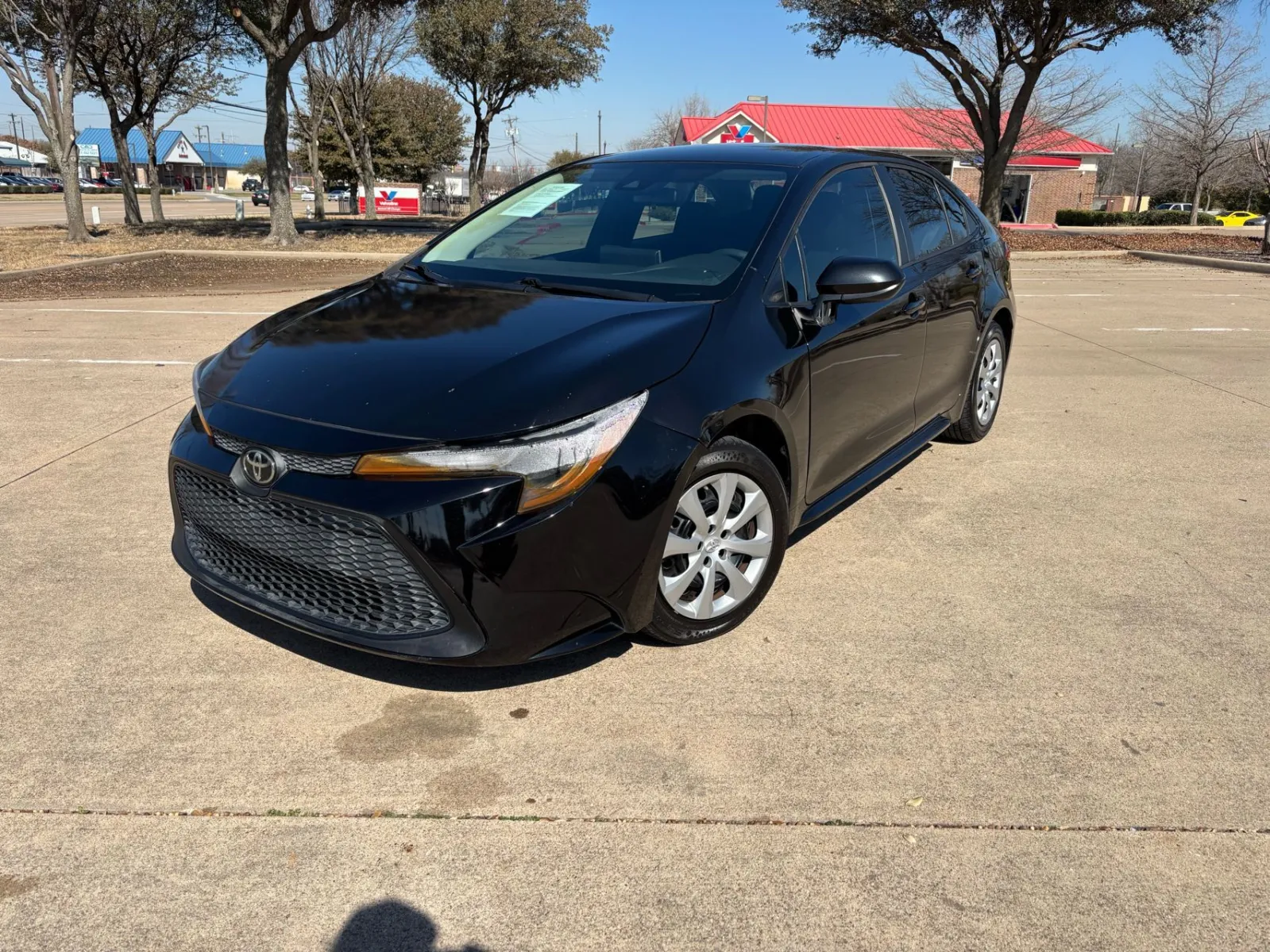 Black 2020 TOYOTA COROLLA LE for sale in Fort Worth, TX