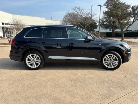 More photos of 2017 AUDI Q7 PROGRESSIV S-LINE at Callahan Motor Company, TX
