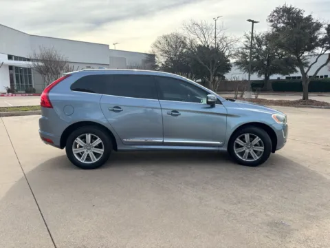 More photos of 2017 VOLVO XC60 T5 INSCRIPTION at Callahan Motor Company, TX