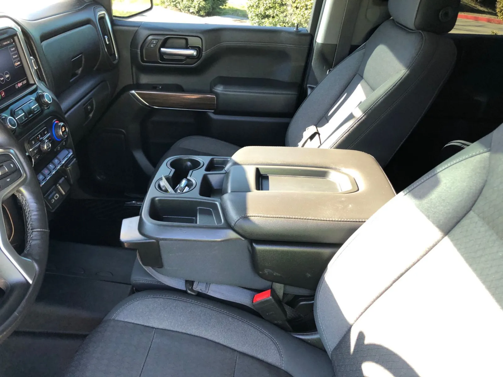 2020 Chevrolet Silverado 1500 LT - Photo 18