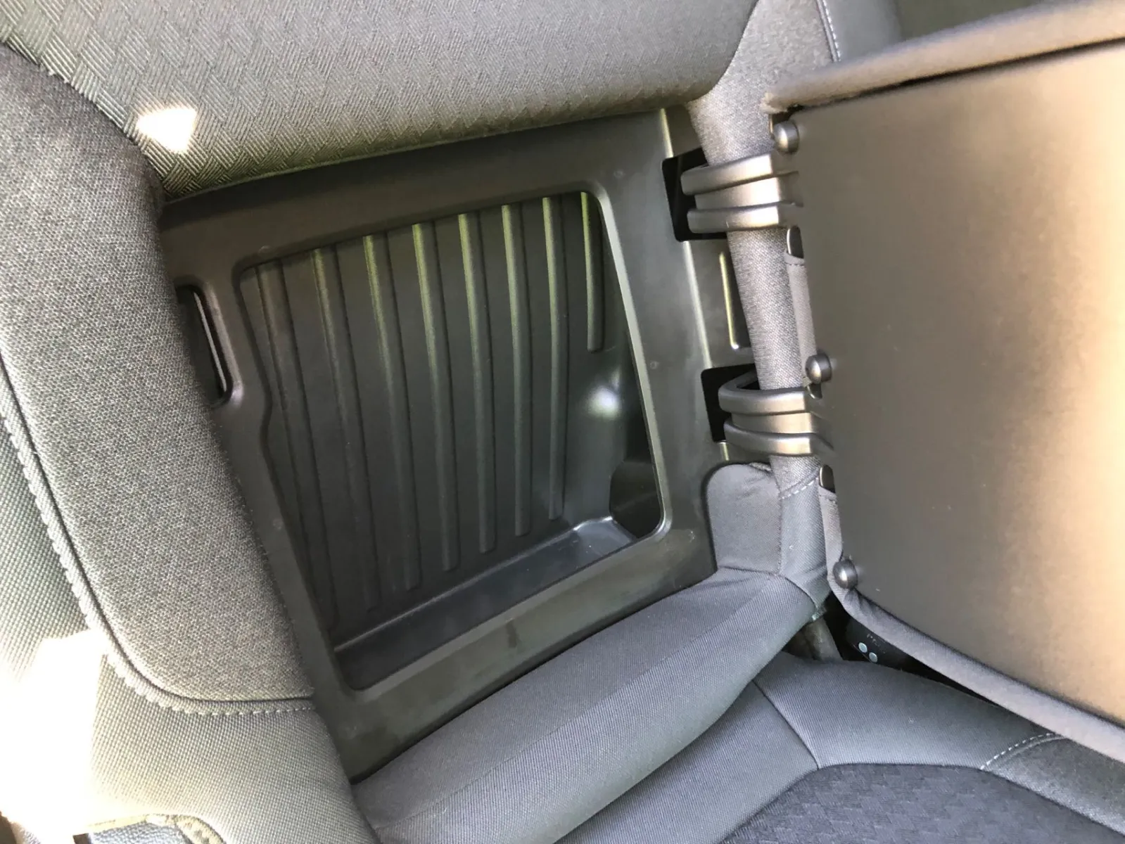 2020 Chevrolet Silverado 1500 LT - Photo 24