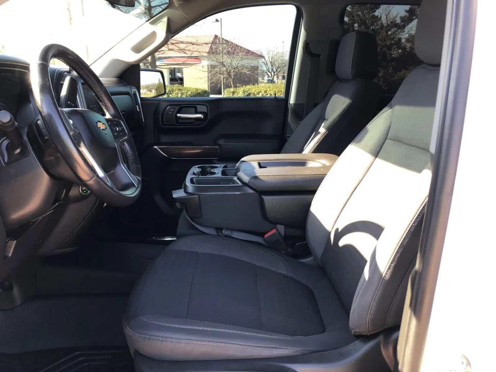 2020 Chevrolet Silverado 1500 LT - Photo 16