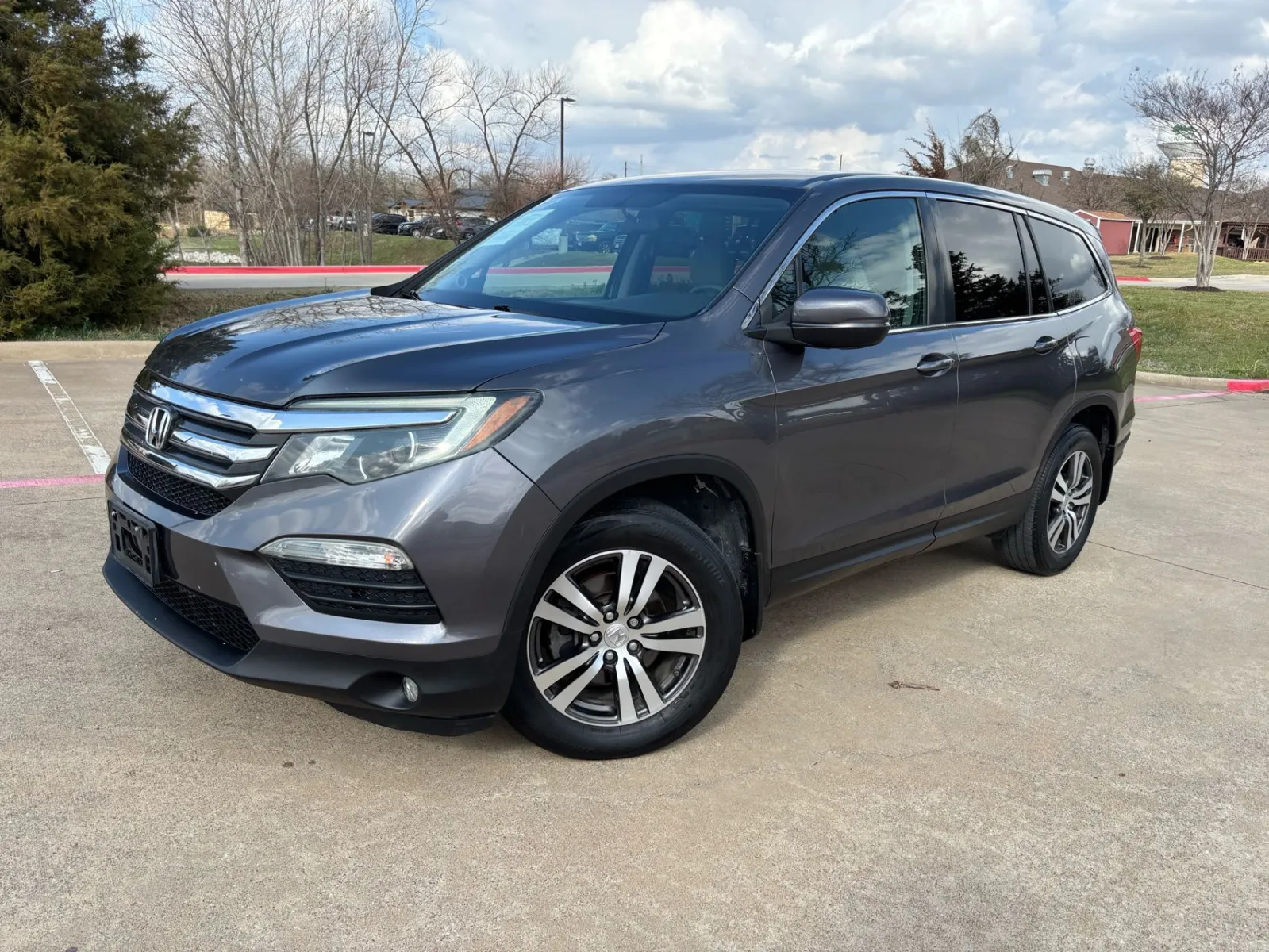 Gray 2016 HONDA PILOT EX for sale in Fort Worth, TX