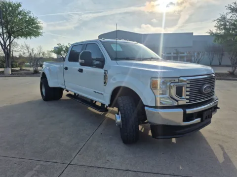 More photos of 2022 FORD F-350 SUPER DUT XL at Callahan Motor Company, TX